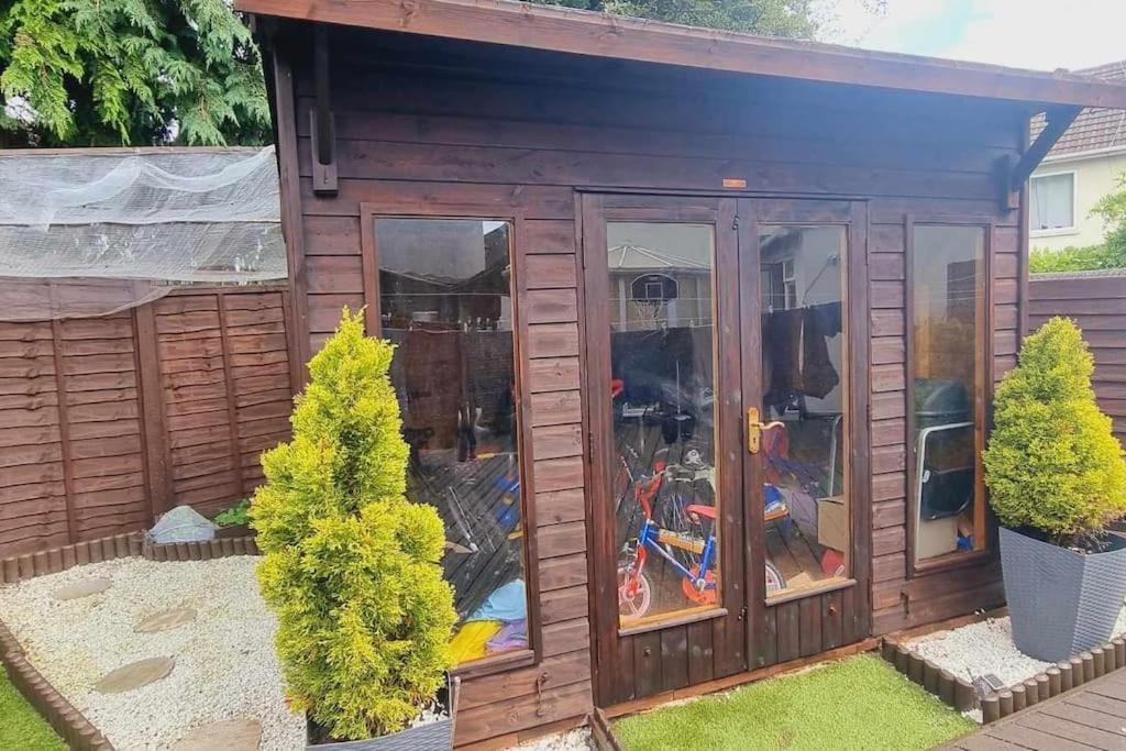 Golden Plush Suites - Beautiful Luxury 3 Bed House In Leicester Eksteriør billede